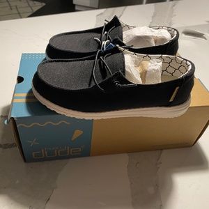 Hey dudes boys size 2